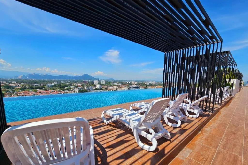 Jomstay - Horizon Suites Ipoh Town Skypool Ngoại thất bức ảnh